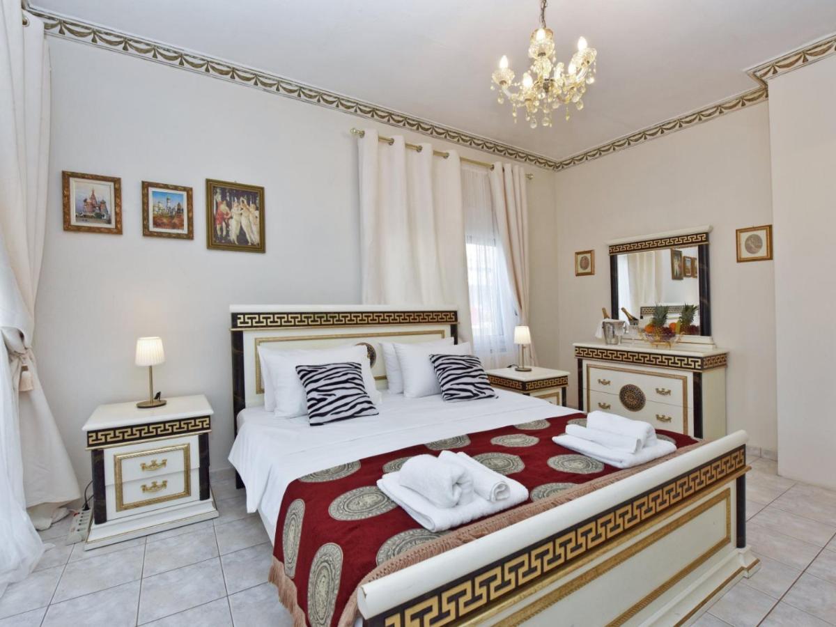Royal House Apartment เนอามูดาเนีย ภายนอก รูปภาพ